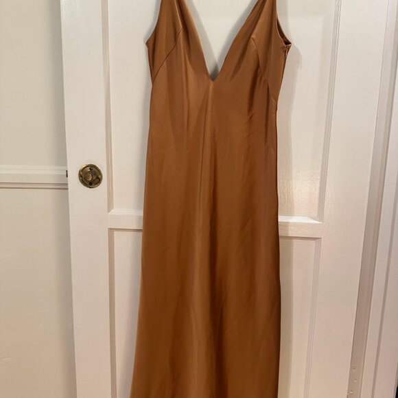 Zara Satin Plunge Backless Cocktail Dress in Copper Honey Brown - Picture 4 of 7